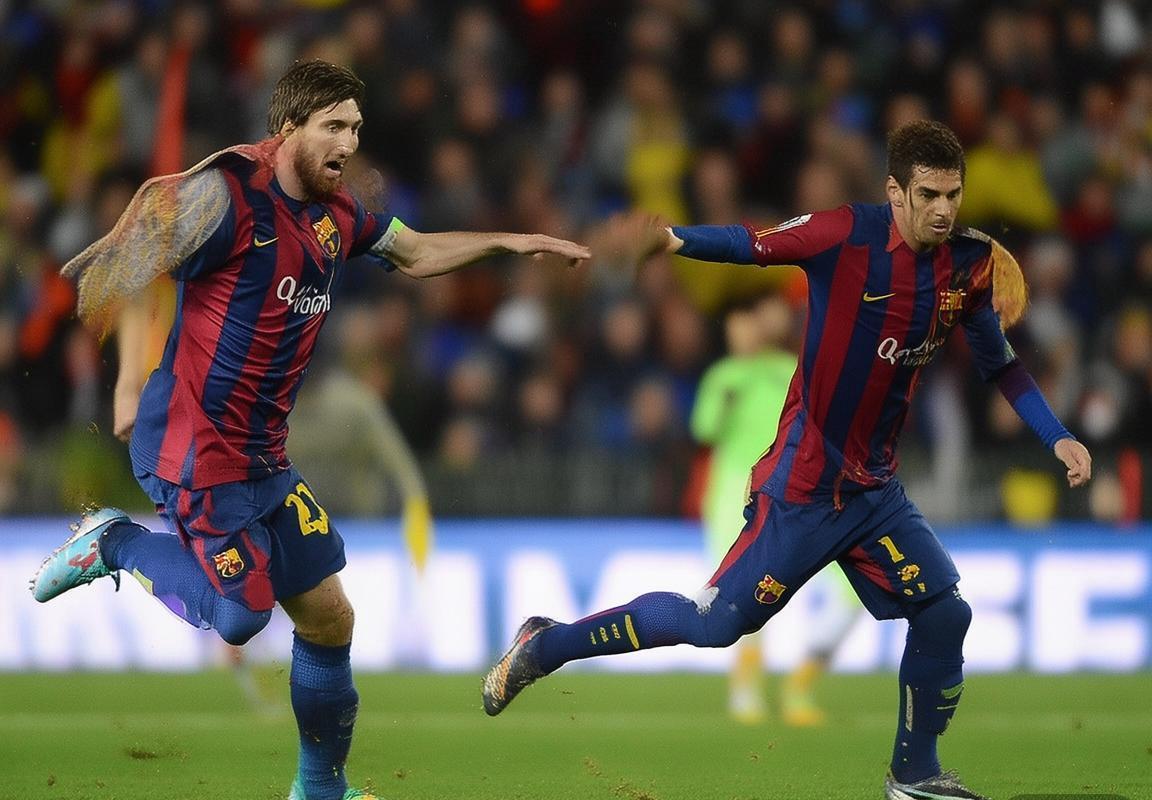 巴塞罗那VS埃瓦尔：巅峰对决解析，梅西德容闪耀，战术亮点回顾(图2)