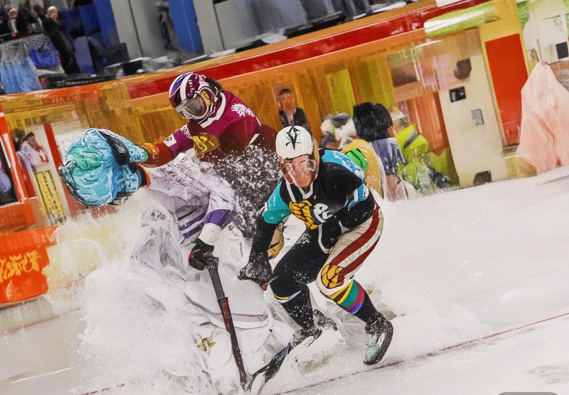 格罗宁vs格拉夫：足球对决中的战术智慧与团队精神解析(图2)